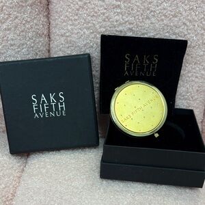 Saks Fifth‎ Avenue Luxurious Gold Compact